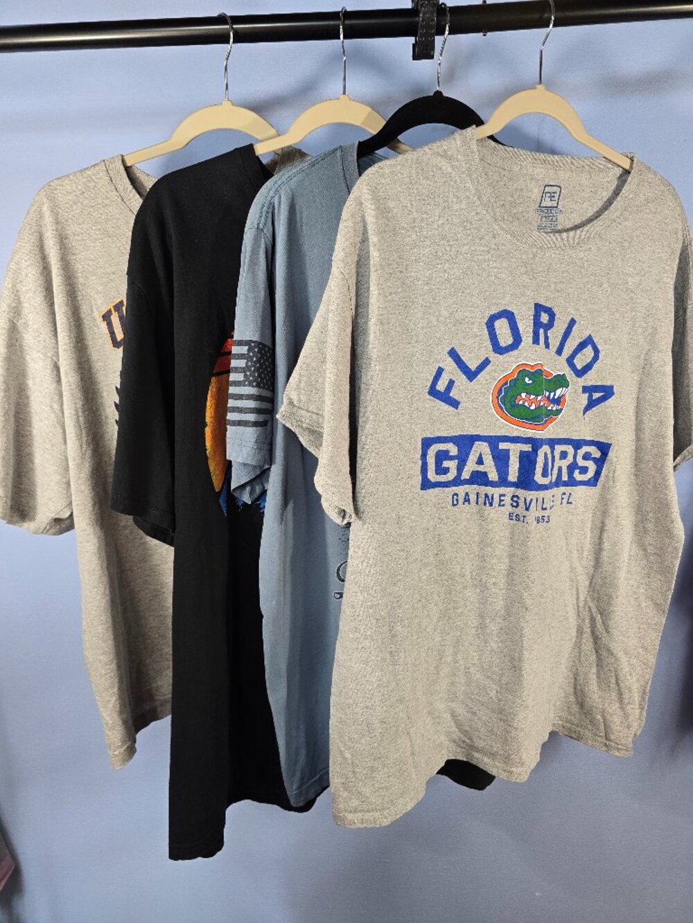 Lot of 4 Men's Graphic T-Shirts, Size XL Various Brands Super Deal (Lot 8)